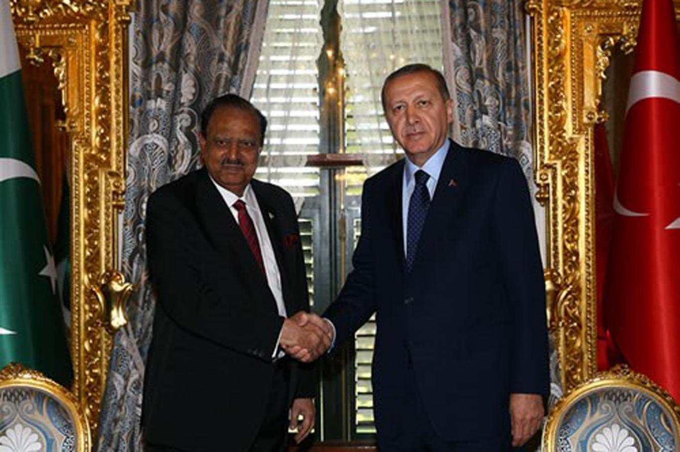Cumhurbaşkanı Erdoğan, Pakistan Cumhurbaşkanı Hüseyin ile görüştü